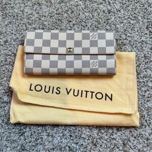 Louis Vuitton Damier Azur Continental Wallet - White/Blue Check